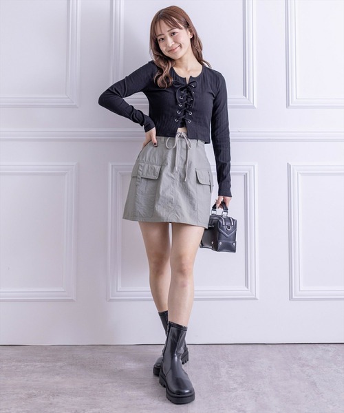 clear（クリア）の「フロントレースアップリブカットソー≪2024SS新作≫（Tシャツ/カットソー・レディース・ブラック/オフホワイト/グリーン/杢グレー/サックスブルー・F）」の19枚目の写真