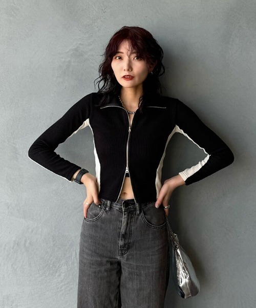 LVEU.(ラブユ.)の「【LVEU.】バイカラーダブルジップトップス / トップス ニット リブ バイカラー 配色 ジップ ハイネック クロップド ショート ブラック ホワイト(Tシャツ/カットソー・レディース・ブラック/ホワイト・FREE)」の5枚目の写真