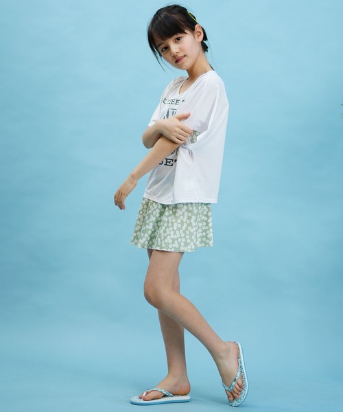 ROXY（ロキシー）の「ROXY/ロキシー ミニ　アリーナ 水着 ビキニ セット 海 川 山 TSW242050（水着・キッズ・ホワイト×レッド/ホワイト×グリーン・140cm/150cm/130cm）」の17枚目の写真