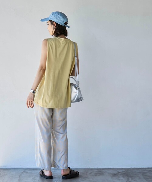 coen(コーエン)の「【RONEL】タックノースリーブトップス(Tシャツ/カットソー・レディース・ブラック/クリーム/オフホワイト/ベージュ・S/M)」の17枚目の写真