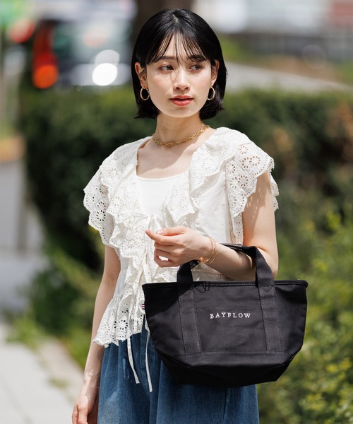 BAYFLOW（ベイフロー）の「[サブバッグやランチバッグに]ショルダーZIPロゴトート Sサイズ（トートバッグ・レディース・グレー/ベージュ/ブラック系・FREE）」の12枚目の写真