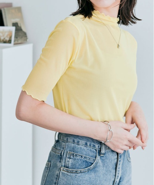 kirakiraShop（キラキラショップ）の「さらっと透けて、なめらかにフィットする。11色 シアー メッシュ 半袖 トップス トッド（Tシャツ/カットソー・レディース・ブラック/オフホワイト/グレー/カーキ/ホワイト系/グリーン系/ブルー系/イエロー系/イエロー系1/ライトパープル/クリーム・M/L/XL）」の10枚目の写真