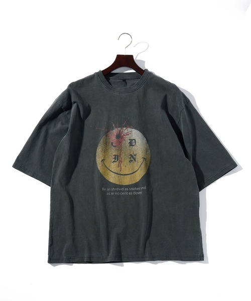 THISIS(ディスイズ)の「オーバーサイズ メンズライク プリント Tシャツ レディース(Tシャツ/カットソー・レディース・ブラウン系その他3/ブラック系その他7/ブラック系その他/ブラック系その他3/ブラック系その他5/ブラウン系その他2/ブラック系その他2/ブラウン系その他/ブラウン系その他5/ブラウン系その他7/ブラック/ブラウン系その他4/ブラウン系その他6/ブラウン系/ブラウン系1/ブラウン系2/ホワイト×ブラック/ブラック系2/ブラウン系3/ブラック系4/ブラック系その他4/ブラック系その他6/ブラック系1/ブラック系3/ブラウン系4/モカ/ブラック系・LARGE/X-LARGE/MEDIUM)」の14枚目の写真