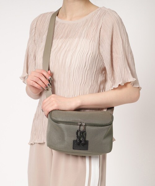 Ober Tashe（オーバータッシェ）の「ホースメッシュボディバッグ（ボディバッグ/ウエストポーチ・レディース・ブラック/グレー/ブラウン系/パープル系・FREE）」の14枚目の写真