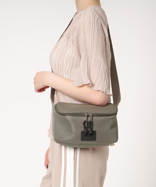 Ober Tashe（オーバータッシェ）の「ホースメッシュボディバッグ（ボディバッグ/ウエストポーチ・レディース・ブラック/グレー/ブラウン系/パープル系・FREE）」の12枚目の写真