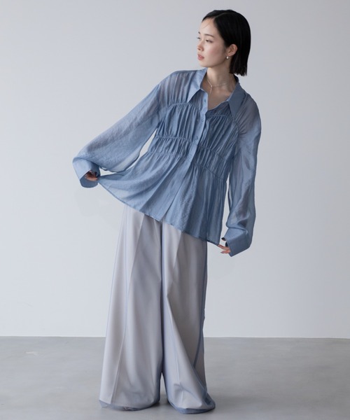 VACANCY(ヴァカンシー)の「シャーリングシアーシャツ(シャツ/ブラウス・レディース・イエロー/ブルー・FREE)」の5枚目の写真