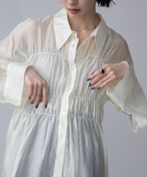 VACANCY(ヴァカンシー)の「シャーリングシアーシャツ(シャツ/ブラウス・レディース・イエロー/ブルー・FREE)」の13枚目の写真