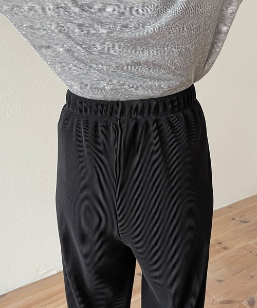 wee9s（ウィークス）の「【セルフカット可能】daily daily super stretch pleats wide pants / デイリーデイリースーパーストレッチプリーツワイドパンツ（スウェットパンツ・レディース・ブラック/チェリーレッド/ブルー/オフホワイト/ネイビー/ピンク・FREE）」の19枚目の写真