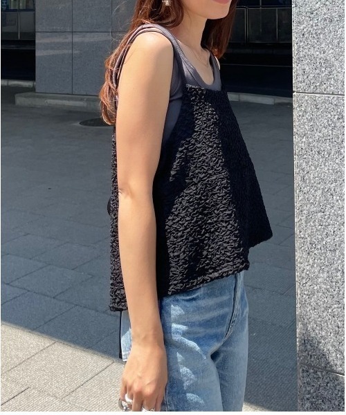 y/m(イム)の「シャーリングビスチェノースリトップスSET(ベスト・レディース・ブラック/アイボリー・FREE)」の7枚目の写真