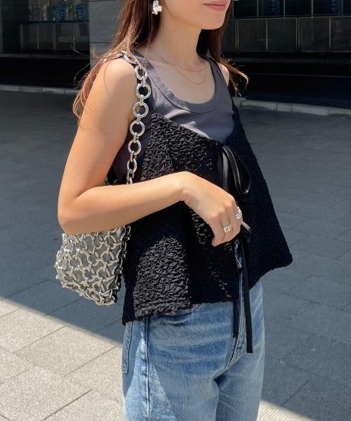 y/m(イム)の「シャーリングビスチェノースリトップスSET(ベスト・レディース・ブラック/アイボリー・FREE)」の8枚目の写真