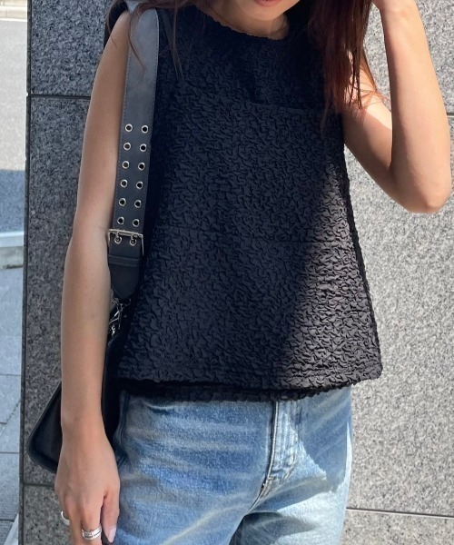 y/m(イム)の「シャーリングビスチェノースリトップスSET(ベスト・レディース・ブラック/アイボリー・FREE)」の11枚目の写真