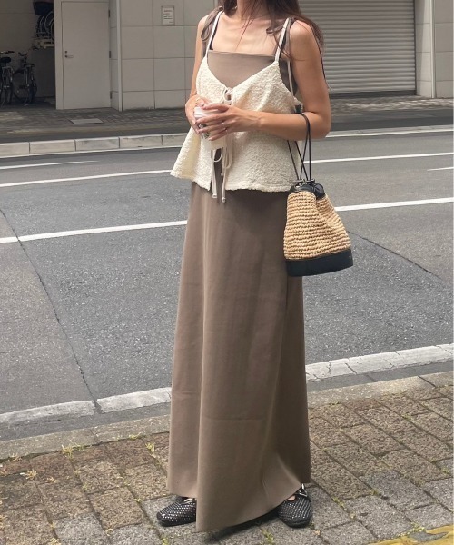 y/m(イム)の「シャーリングビスチェノースリトップスSET(ベスト・レディース・ブラック/アイボリー・FREE)」の16枚目の写真