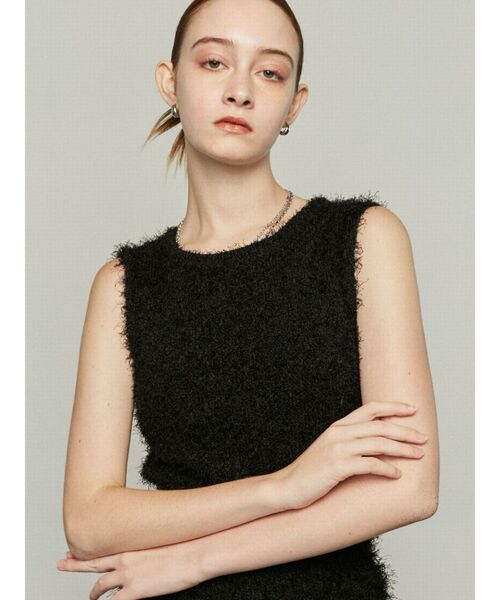 EMODA（エモダ）の「フラッフィーニットタンクトップ（タンクトップ・レディース・アイボリー/ライム/グレー/ブラック・FREE）」の17枚目の写真