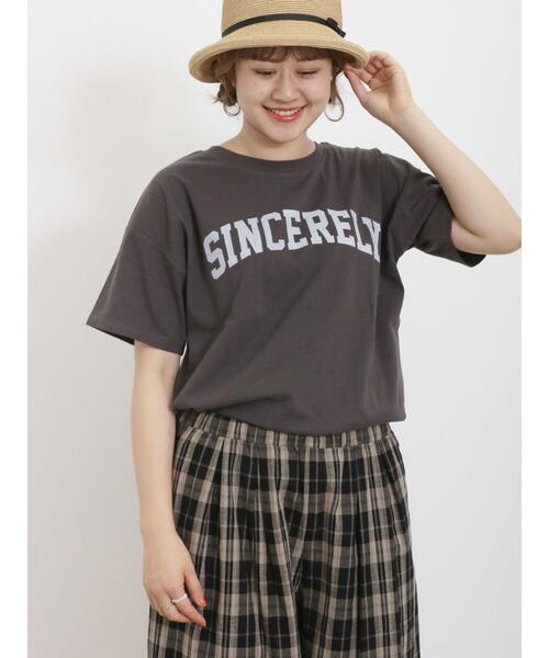 Samansa Mos2（サマンサ モスモス）の「【UVカット】ロゴプリントTシャツ（Tシャツ/カットソー・レディース・キナリ/オフホワイト/チャコールグレー/ブラウン・F）」の3枚目の写真