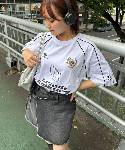 CIAOPANIC(チャオパニック)の「【ユニセックス】パイピングゲームTEE(Tシャツ/カットソー・レディース・ネイビー/ホワイト/レッド/ブラック・FREE)」の2枚目の写真
