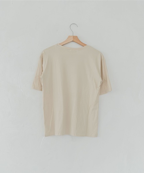 madrepadre(マドレパドレ)の「リーフデザイン 半袖 Tシャツ(Tシャツ/カットソー・レディース・ブラック/ホワイト/ベージュ/オリーブ・FREE)」の21枚目の写真