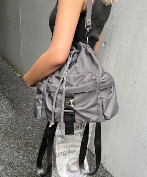 BLONDEY（ブロンディ）の「3WAYナイロンバッグ（ショルダーバッグ・レディース・ブラック/カーキ/チャコールグレー・FREE）」の16枚目の写真