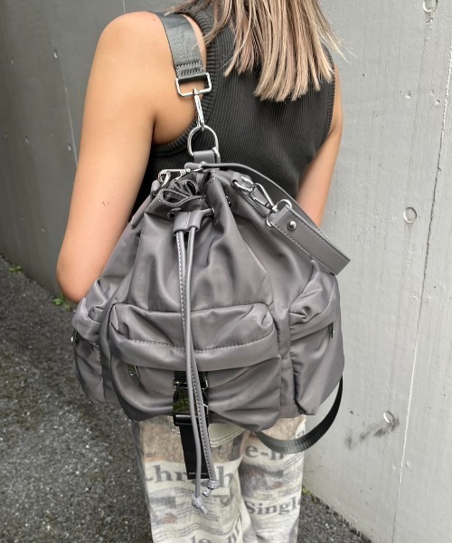 BLONDEY（ブロンディ）の「3WAYナイロンバッグ（ショルダーバッグ・レディース・ブラック/カーキ/チャコールグレー・FREE）」の19枚目の写真