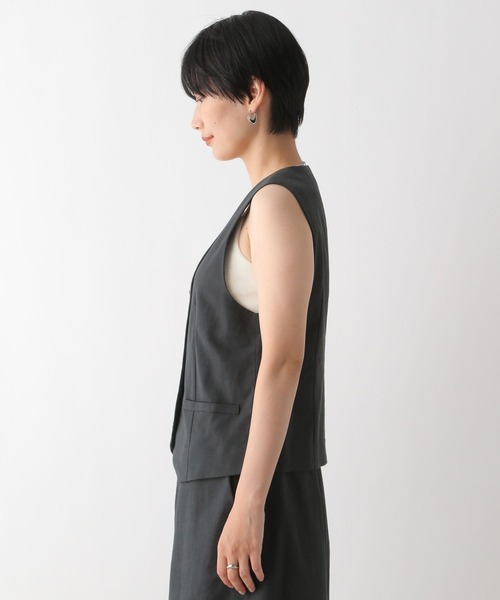 LEPSIM（レプシィム）の「リネン混ベスト　124029（ベスト・レディース・アイボリー/チャコールグレー/カーキブラウン・FREE）」の20枚目の写真