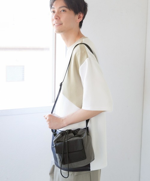 LAKOLE（ラコレ）の「ポケット巾着ショルダーバッグ / 132185