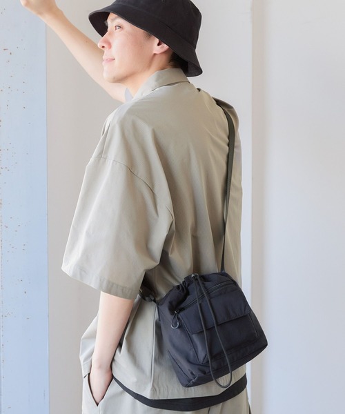 はる LAKOLE（ラコレ）の「ポケット巾着ショルダーバッグ / 132185