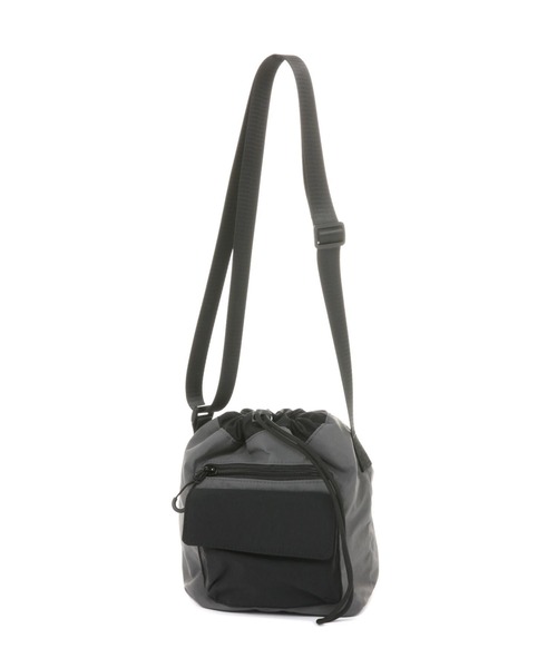 LAKOLE（ラコレ）の「ポケット巾着ショルダーバッグ / 132185