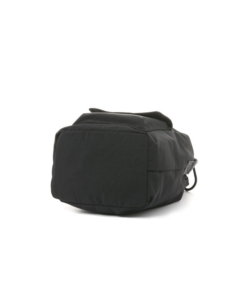 LAKOLE（ラコレ）の「ポケット巾着ショルダーバッグ / 132185