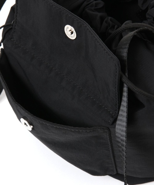 はる LAKOLE（ラコレ）の「ポケット巾着ショルダーバッグ / 132185