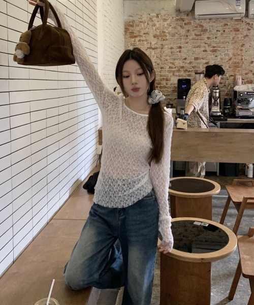 gossip!ロサンゼルス(ゴシップロサンゼルス)の「Y2K 前後2way レーシーシアートップス(Tシャツ/カットソー・レディース・ホワイト/ブラック・FREE)」の14枚目の写真