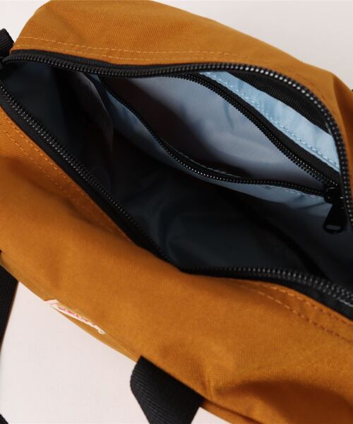 KELTY(ケルティ)の「500mlペットボトルが入る【KELTY】ショルダーバック / MINI HOLIDAY DUFFEL(ショルダーバッグ・レディース・その他4/グレー系その他/ブラウン系その他/レオパード/マスタード/その他3/その他1/ネイビー/モカ/セージグリーン/タン/その他2/オリーブ/ブラック・FREE)」の16枚目の写真