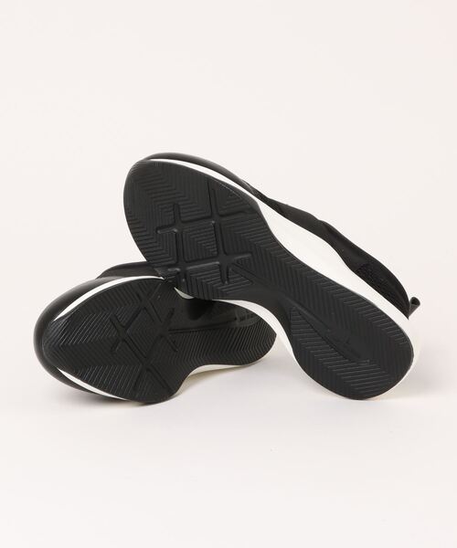 tocco closet(トッコ クローゼット)の「ビジューストーン付きスニーカー(スニーカー・レディース・ブラック・LL/L)」の3枚目の写真