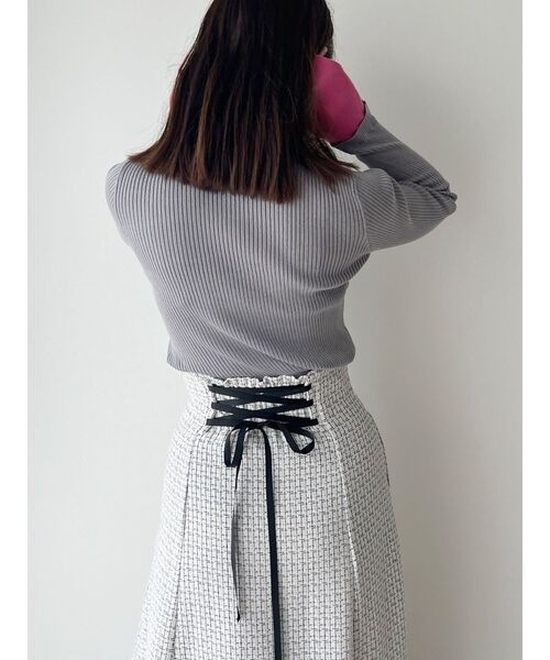 MERCURYDUO（マーキュリーデュオ）の「バイカラーレイヤード風リブニット（ニット/セーター・レディース・グレー/オフホワイト/チャコールグレー・FREE）」の14枚目の写真