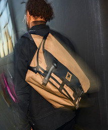 CHROME（クローム）の「［ CHROME / クローム ］CTZ 24L MESSENGER / シーティーゼット 24L メッセンジャー バッグ 防水 24L PC収納 A4収納 リフレクター（メッセンジャーバッグ）」
