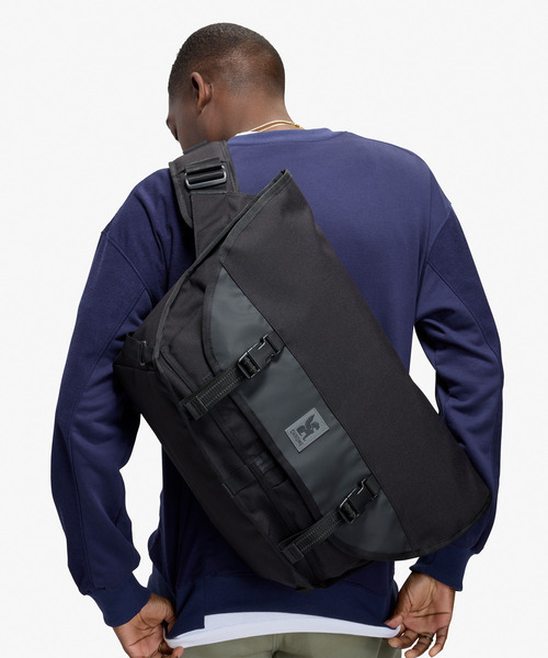 CHROME（クローム）の「［ CHROME / クローム ］CTZ 24L MESSENGER / シーティーゼット 24L メッセンジャー バッグ 防水 24L PC収納 A4収納 リフレクター（メッセンジャーバッグ・メンズ・ブラック系その他・FREE）」の21枚目の写真