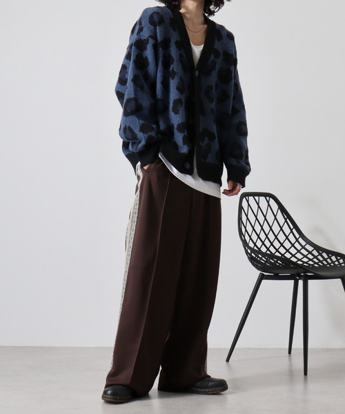 FUNALIVE(ファンアライブ)の「WS select 起毛 レオパード柄オーバーサイズカーディガン(カーディガン/ボレロ・メンズ・グレー/グレイッシュベージュ/ダークブルー/マスタード・M/L)」の17枚目の写真