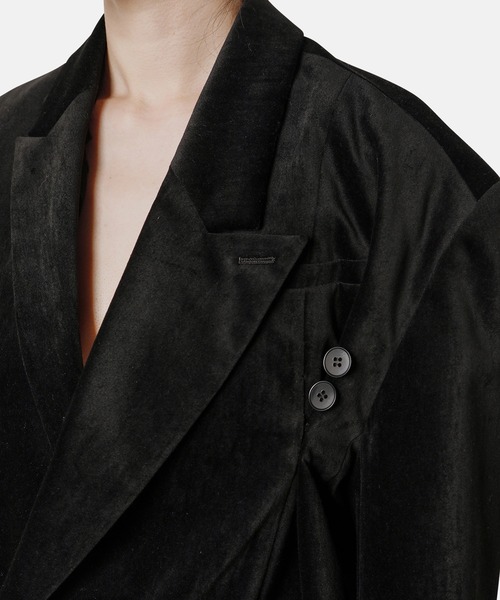 iRENE(アイレネ)の「アシンメトリカルクラシックジャケット / Asymmetrical Classic Jacket(テーラードジャケット・レディース・ブラック・36)」の11枚目の写真