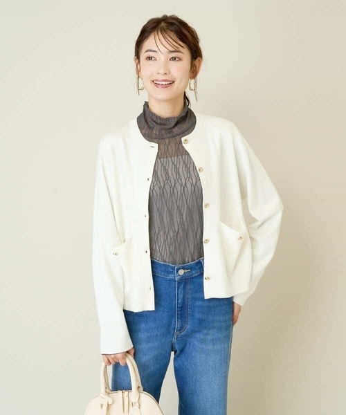 a.v.v(アーヴェヴェ)の「ミラノリブニットカーディガン(カーディガン/ボレロ・レディース・アイボリー/ブラック・40/38/36/42/34)」の3枚目の写真