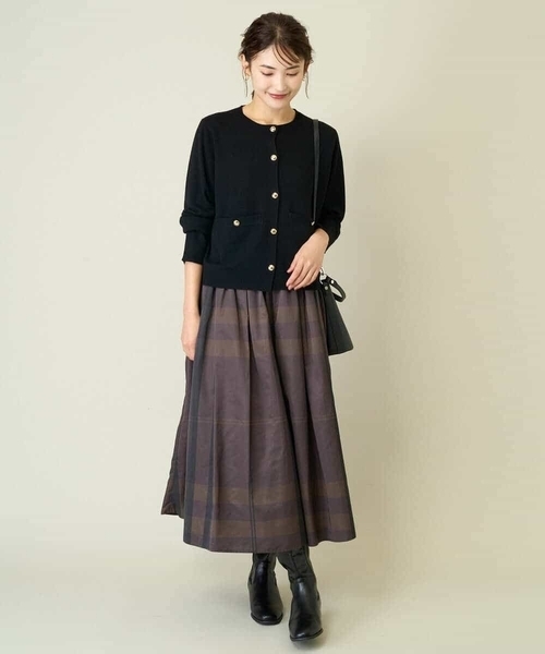 a.v.v(アーヴェヴェ)の「ミラノリブニットカーディガン(カーディガン/ボレロ・レディース・アイボリー/ブラック・40/38/36/42/34)」の14枚目の写真