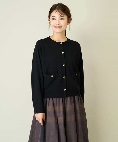 a.v.v(アーヴェヴェ)の「ミラノリブニットカーディガン(カーディガン/ボレロ・レディース・アイボリー/ブラック・40/38/36/42/34)」の16枚目の写真