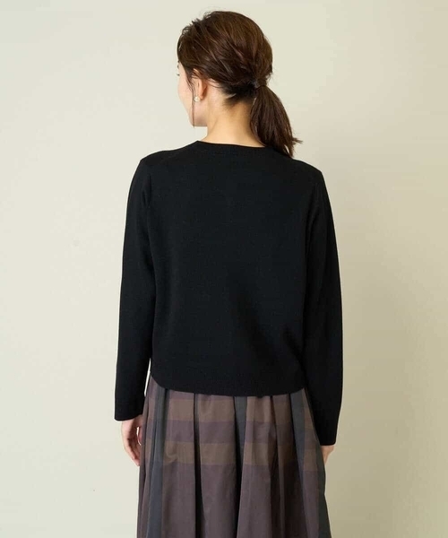 a.v.v(アーヴェヴェ)の「ミラノリブニットカーディガン(カーディガン/ボレロ・レディース・アイボリー/ブラック・40/38/36/42/34)」の18枚目の写真