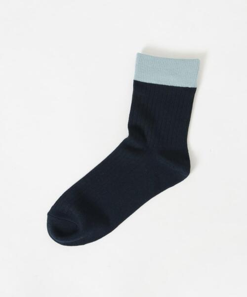 URBAN RESEARCH（アーバンリサーチ）の「『UR TECH』バイカラーソックス（ソックス/靴下・レディース・ネイビー/オフホワイト/グレー・22/24）」の6枚目の写真