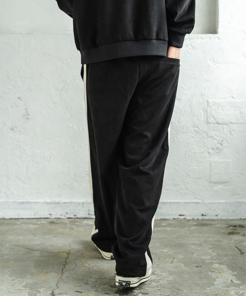 SIDEWAY STANCE(サイドウェイスタンス)の「【SIDEWAY STANCE】オーバルロゴ ワンポイント刺しゅう スエード ラインパンツ(スウェットパンツ・メンズ・ベージュ/ブラック/ブルー・SMALL/MEDIUM/LARGE)」の6枚目の写真