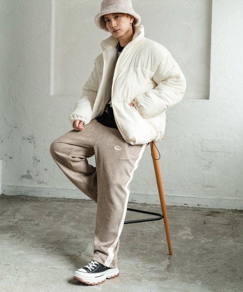 SIDEWAY STANCE(サイドウェイスタンス)の「【SIDEWAY STANCE】オーバルロゴ ワンポイント刺しゅう スエード ラインパンツ(スウェットパンツ・メンズ・ベージュ/ブラック/ブルー・SMALL/MEDIUM/LARGE)」の15枚目の写真