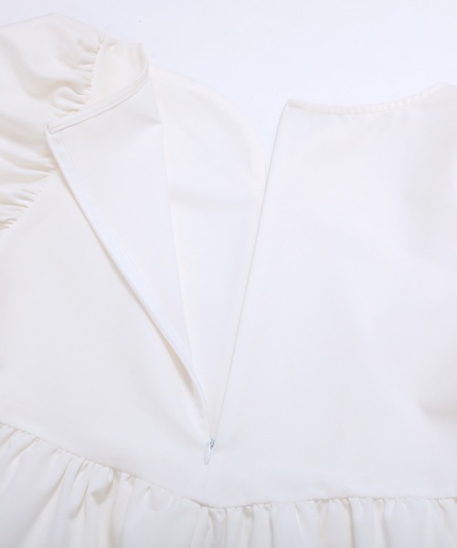 MERAKI(メラキ)の「パワーショルダーブラウス(シャツ/ブラウス・レディース・ブラック/ホワイト・M/S)」の12枚目の写真