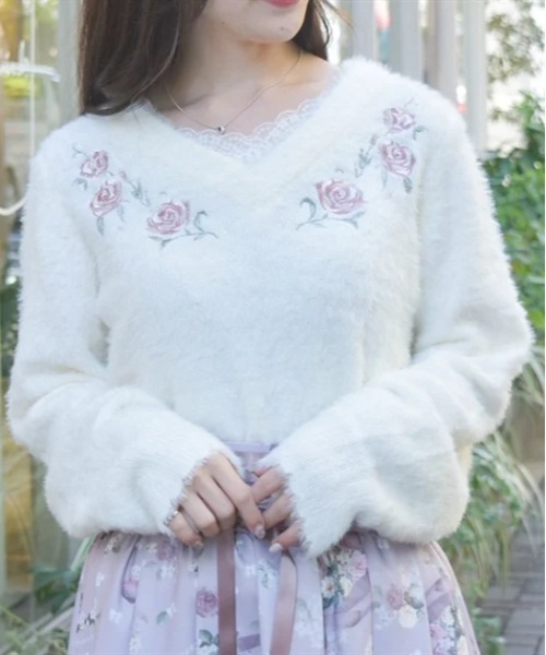 axes femme（アクシーズファム）の「ローズ刺繍フェザーニット（ニット