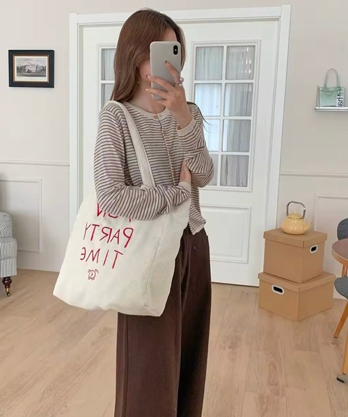 Port（ポート）の「【 Port / ポート 】  ロゴ刺繍 コーデュロイ トートバッグ #（トートバッグ・レディース・ホワイト/ブラウン/レッド/パープル/イエロー/ライトブルー・FREE）」の7枚目の写真