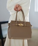 AULENTTI(オウレンティ)の「バッグ(ショルダーバッグ)」