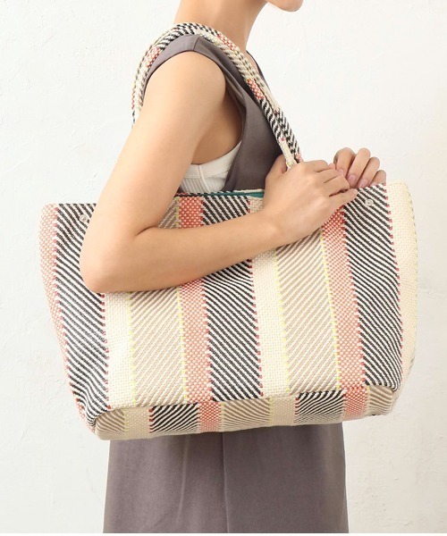 Per sist ence(パーシエンス)の「カラーモザイクトート(トートバッグ・レディース・ブラック/ベージュ/ピンク/オレンジ/モカ・FREE)」の5枚目の写真