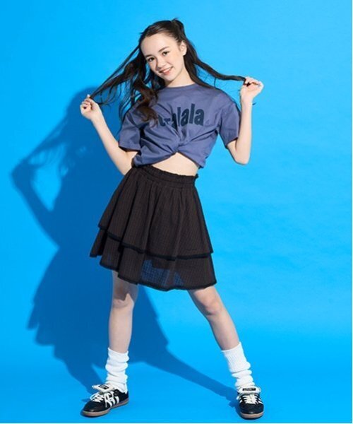 pom ponette junior(ポンポネットジュニア)の「ティアードフリルスカパン(スカート・キッズ・ブラウン/グレー/ブラック・S:140cm/M:150cm/L:160cm/LL(165cm))」の2枚目の写真