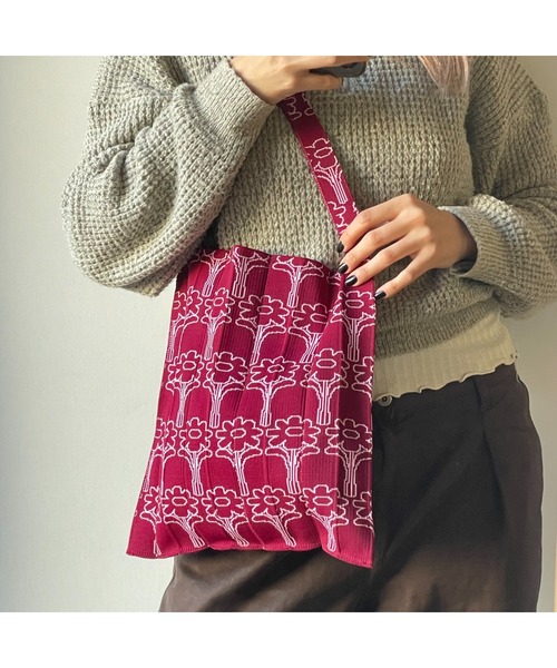 KNT365（ケイエヌティサンロクゴ）の「Knitty Flower（トートバッグ・レディース・アイボリー/エンジ・FREE）」の7枚目の写真